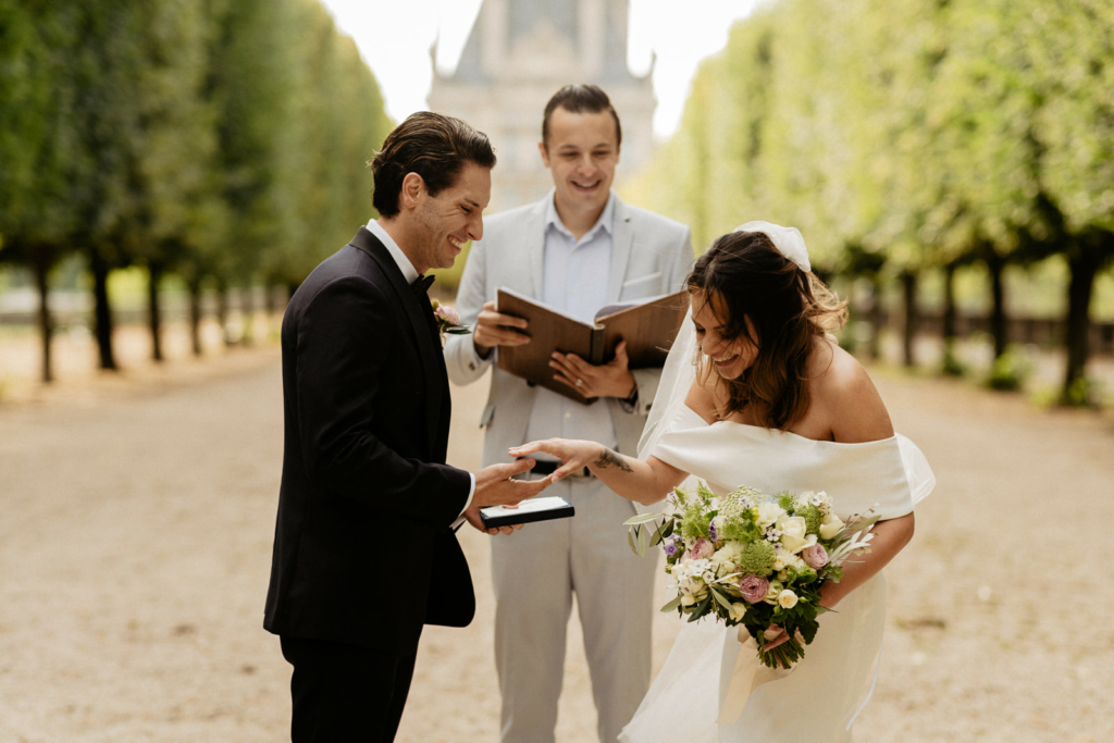 couple wedding vows paris elopement ceremony