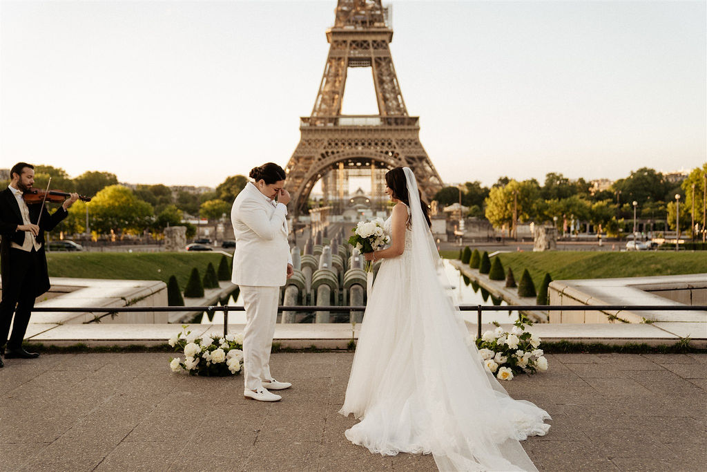First look Wedding Gay in Paris