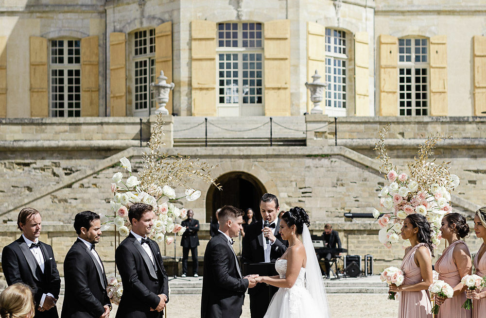 A Tailored Wedding in Château de Villette