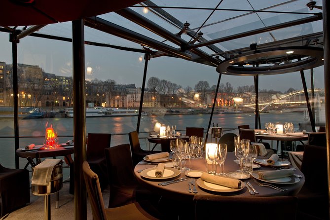 romantic cruise in paris river seine