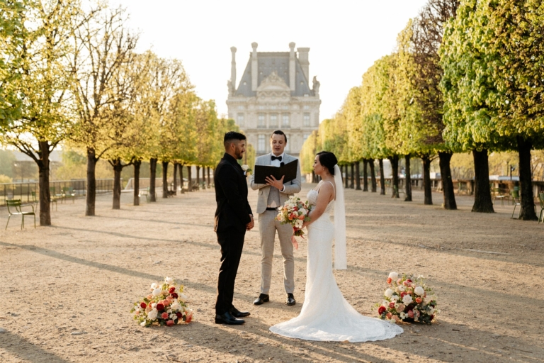 bespoke ceremony wedding for an elopement in Paris by a Paris officiant